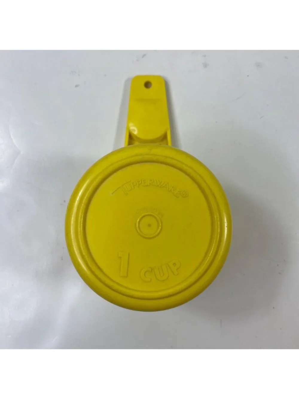 Vintage Tupperware Yellow Measuring Cups 1  3/4 1/2  1/4 Cup Plastic Set Of 4